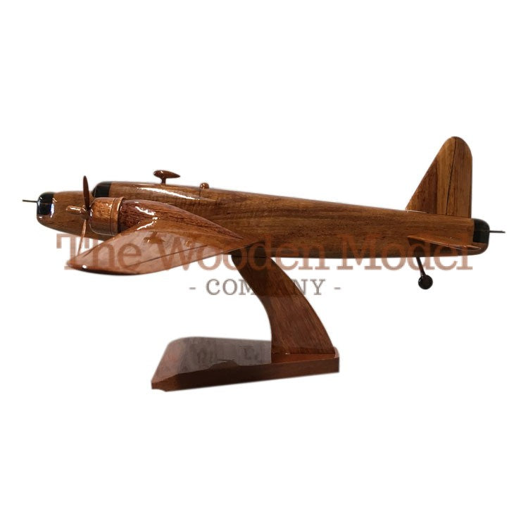 Vickers Wellington RAF RAAF RCAF FAA WW2 Medium 2 Engine Bomber Aircraft Wooden Desktop Model