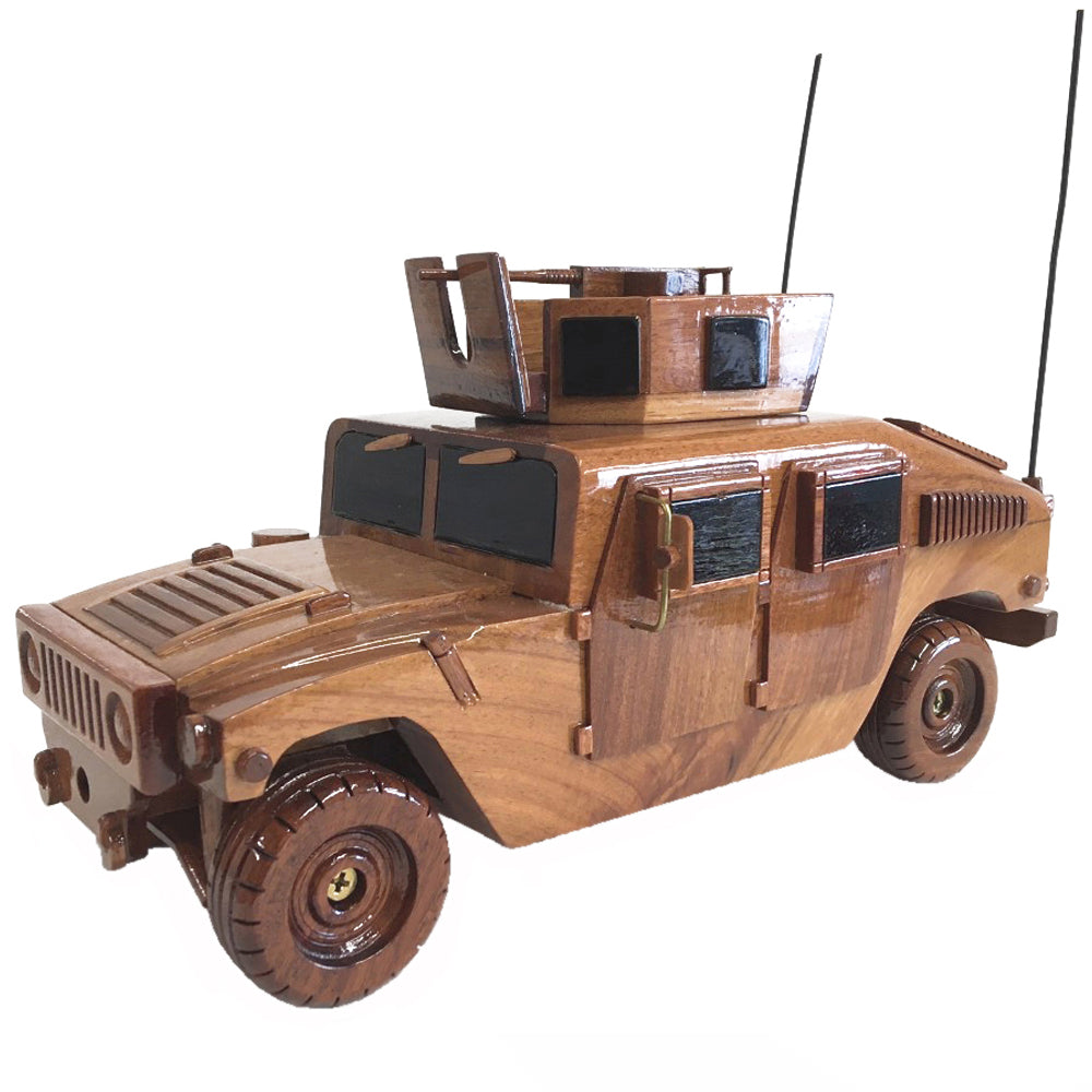 US MILITARY HUMVEE VEHICLE DESKTOP MODEL.