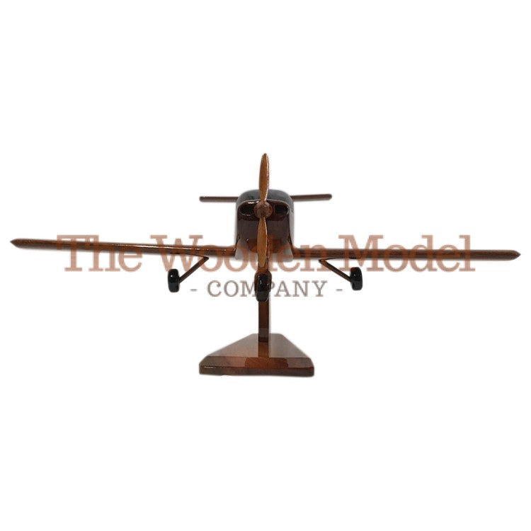 Piper PA-38-112 Tomahawk Small Passenger Aircraft Desktop Model.