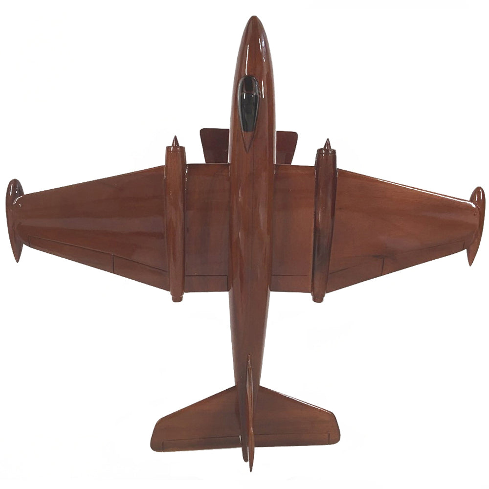 English Electric Canberra PR9 RAF,RNAF,IAF,RAAF, Bomber/Reconnaissance Military Aircraft Executive Wooden Desktop Model.